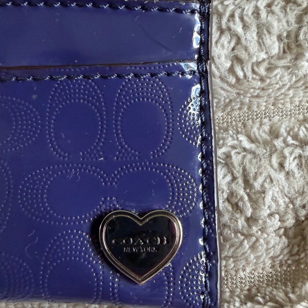 Coach Purple Patent Leather Signature Monogram Card Case Heart Logo Wallet - Picture 2 of 11